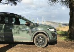 Exterieur_dacia-jogger-7-places-hybrid-140_8